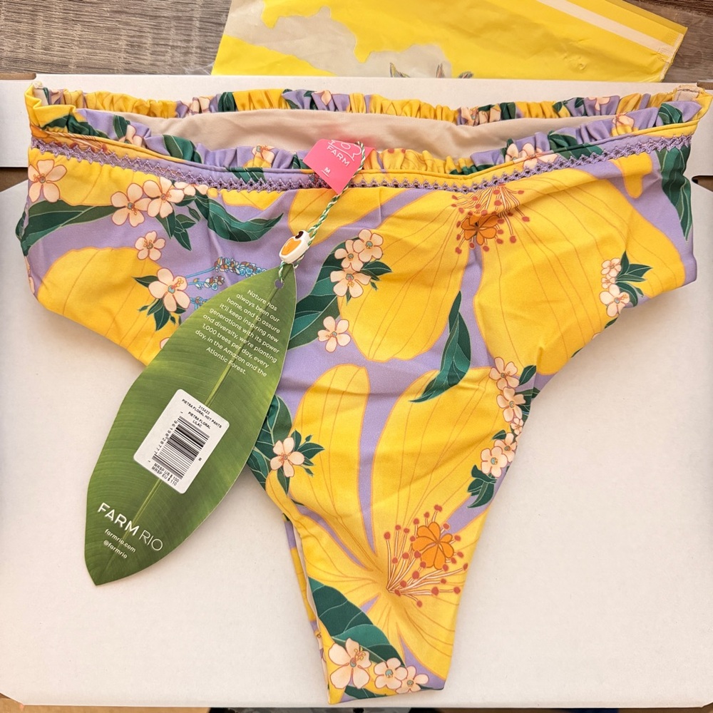 FARM RIO
PIETRA FLORAL BIKINI BOTTOM Medium